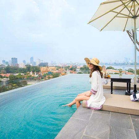 Glow Park Hotel Grand Royal Palace 프놈펜 외부 사진