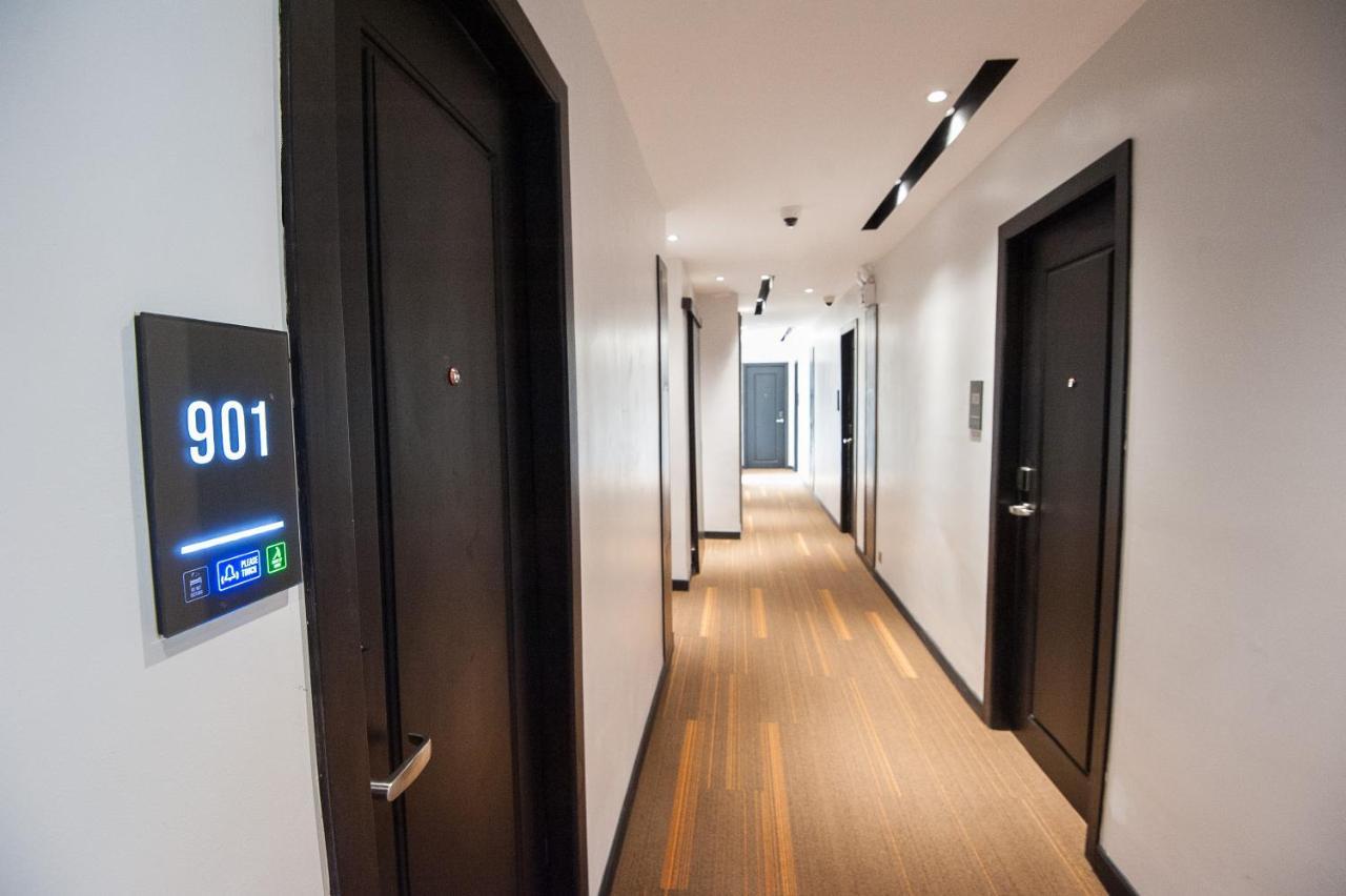 Glow Park Hotel Grand Royal Palace 프놈펜 외부 사진