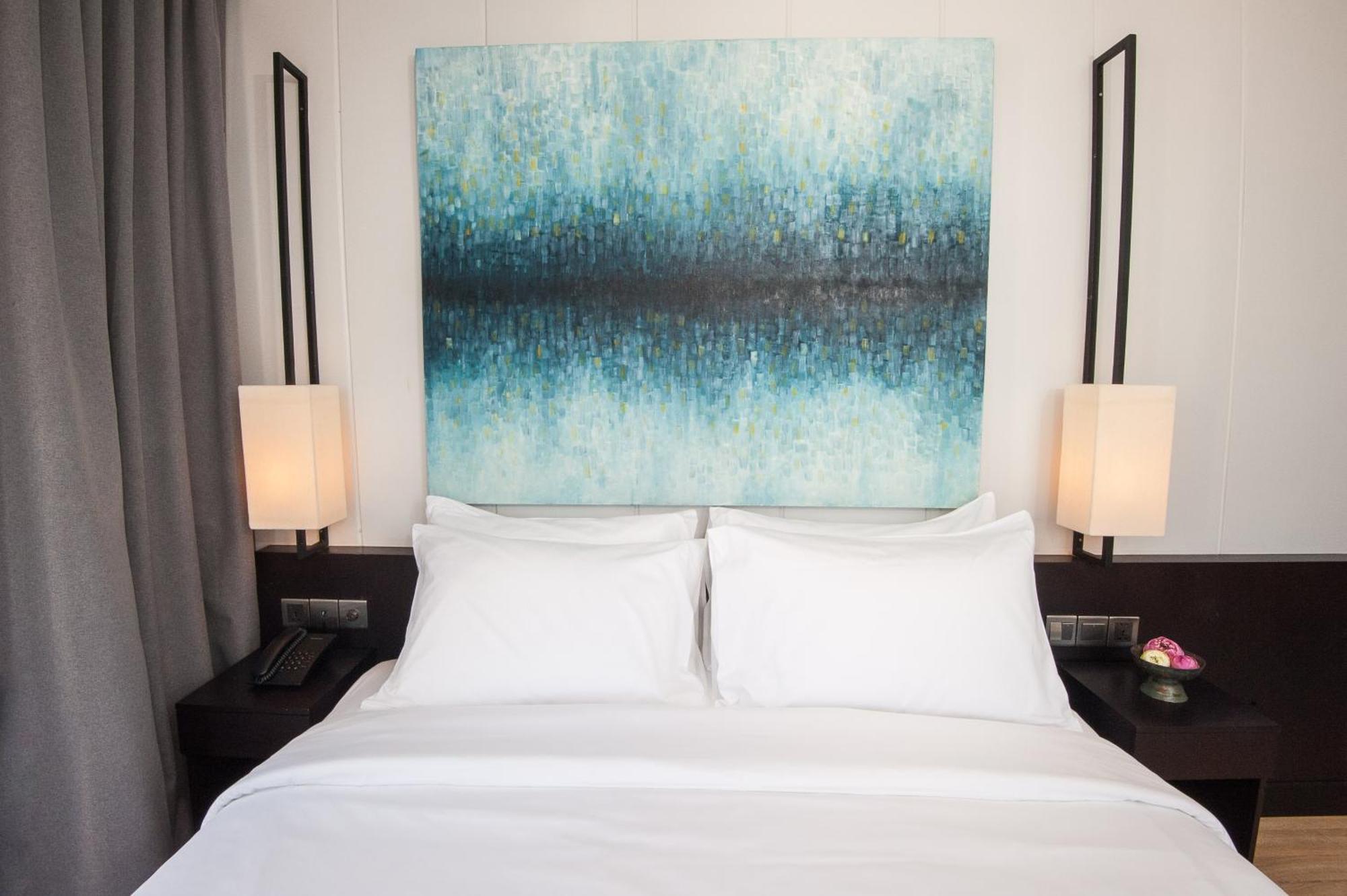 Glow Park Hotel Grand Royal Palace 프놈펜 외부 사진